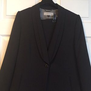 Tahari Pant Suit